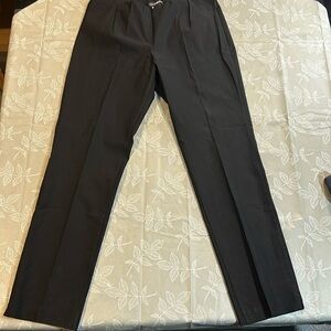 Ladies Doris Streich Dress Pants.